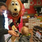 Isaac met Spartacat!